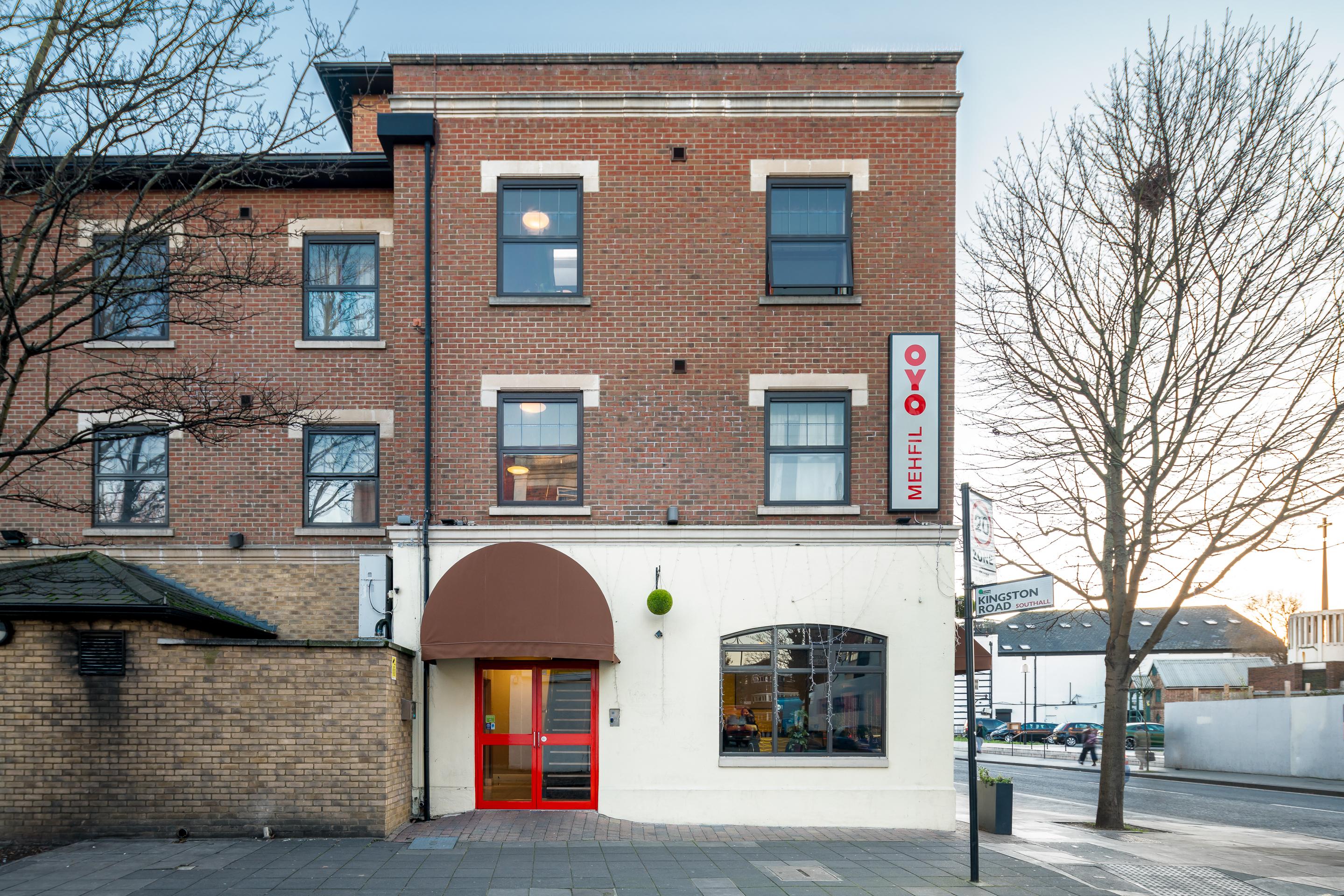 Mehfil Hotel Hillingdon Exterior photo