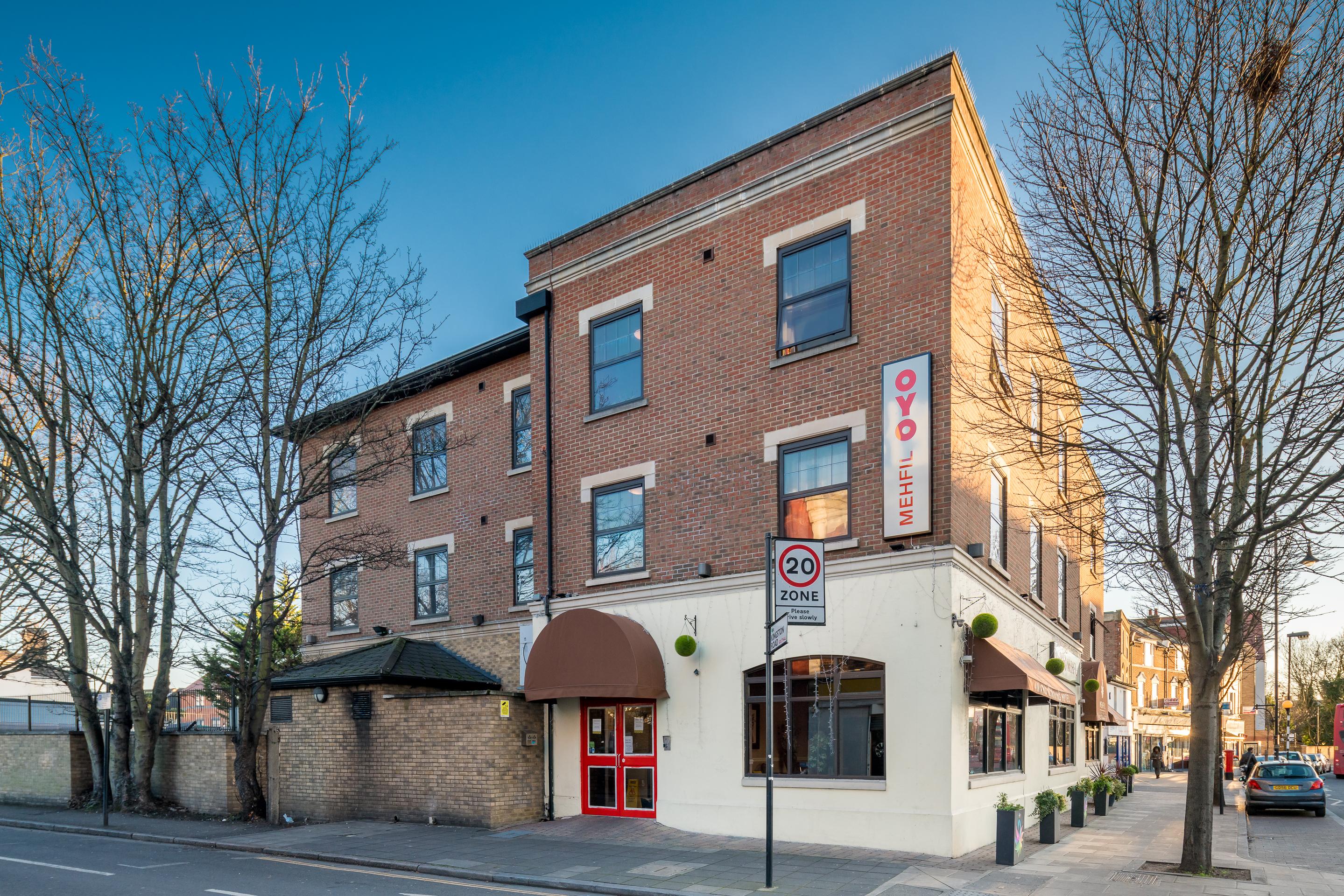 Mehfil Hotel Hillingdon Exterior photo