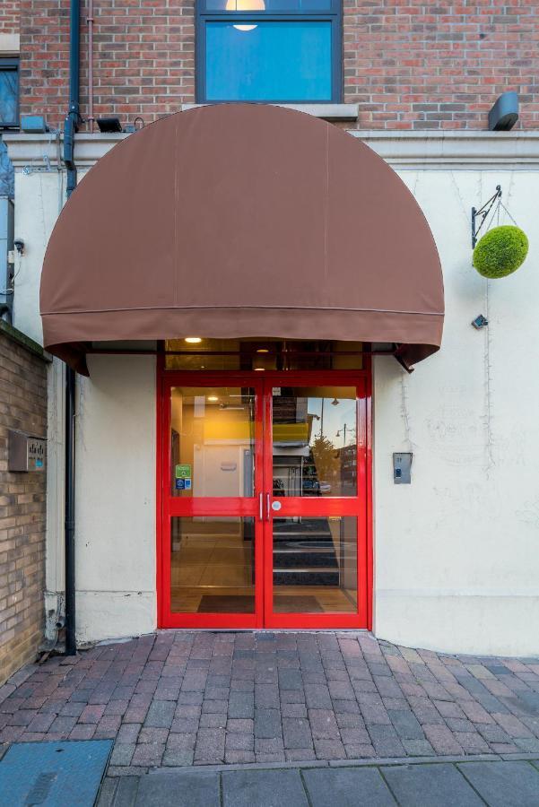 Mehfil Hotel Hillingdon Exterior photo